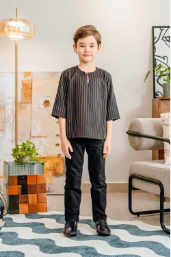 TUSCA KIDS | Ishmael Kids Kurta in Black